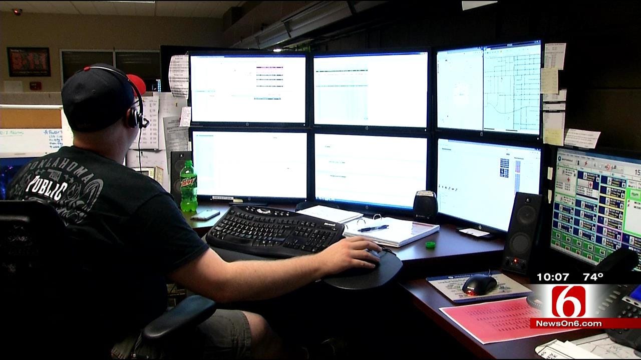 Lack Of Funding Puts Oklahoma 911 Call Centers In Jeopardy