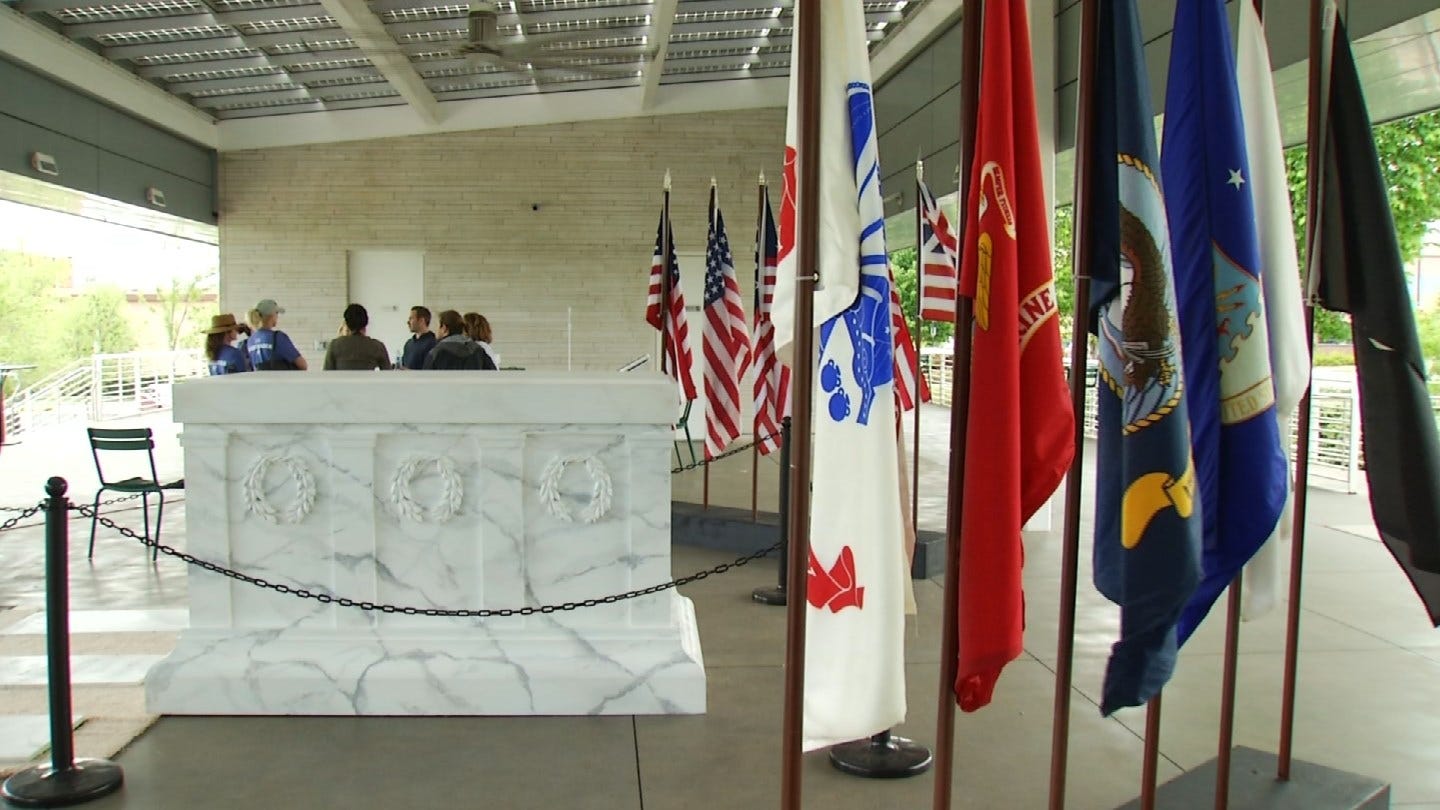 Tomb Of The Unknown Soldier Replica On Display In Tulsa