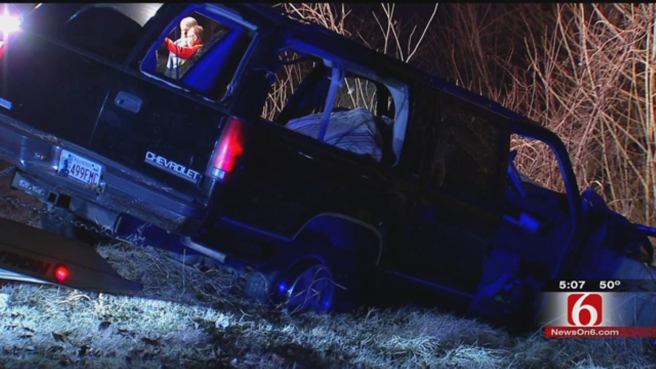 Man Dies After Being Trapped For Hours In Crashed SUV Near Sand Springs