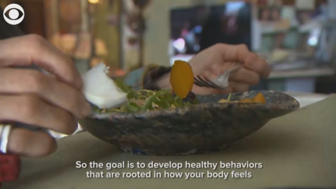New York Nutritionist Develops 'Intuitive Eating'