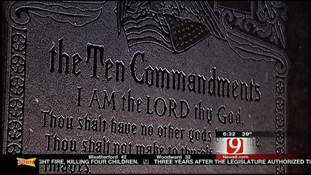 Two Words Misspelled On Ten Commandments Monument At Oklahoma State Capitol