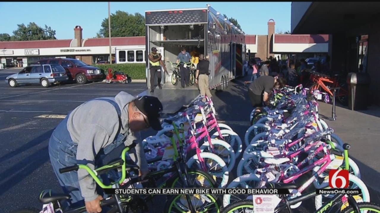 Tulsa Police Help Donate Bikes To Fight Bullying