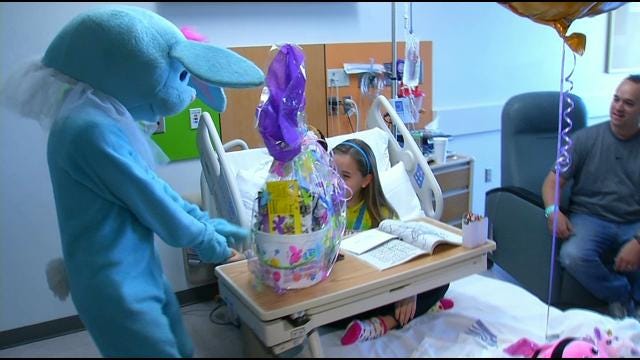 Easter Bunny Surprises Kids At Tulsa's St. Francis Children's Hospital