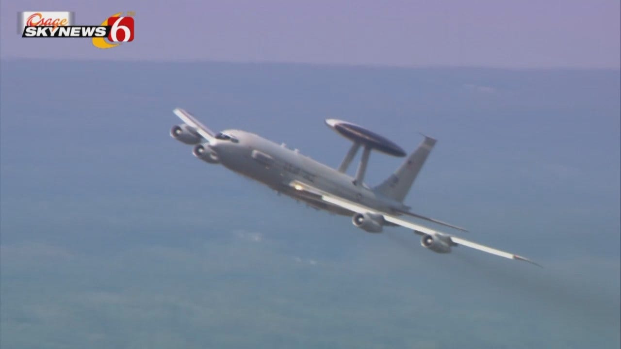 Osage SkyNews 6 HD: Air Force Jet Practicing Landings, Takeoffs At Tulsa International