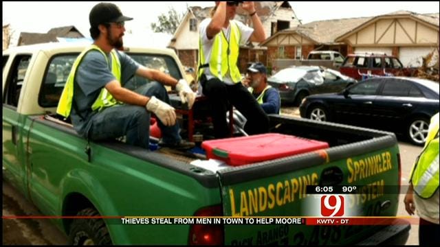 Volunteers Helping To Clean Up In Moore Robbed
