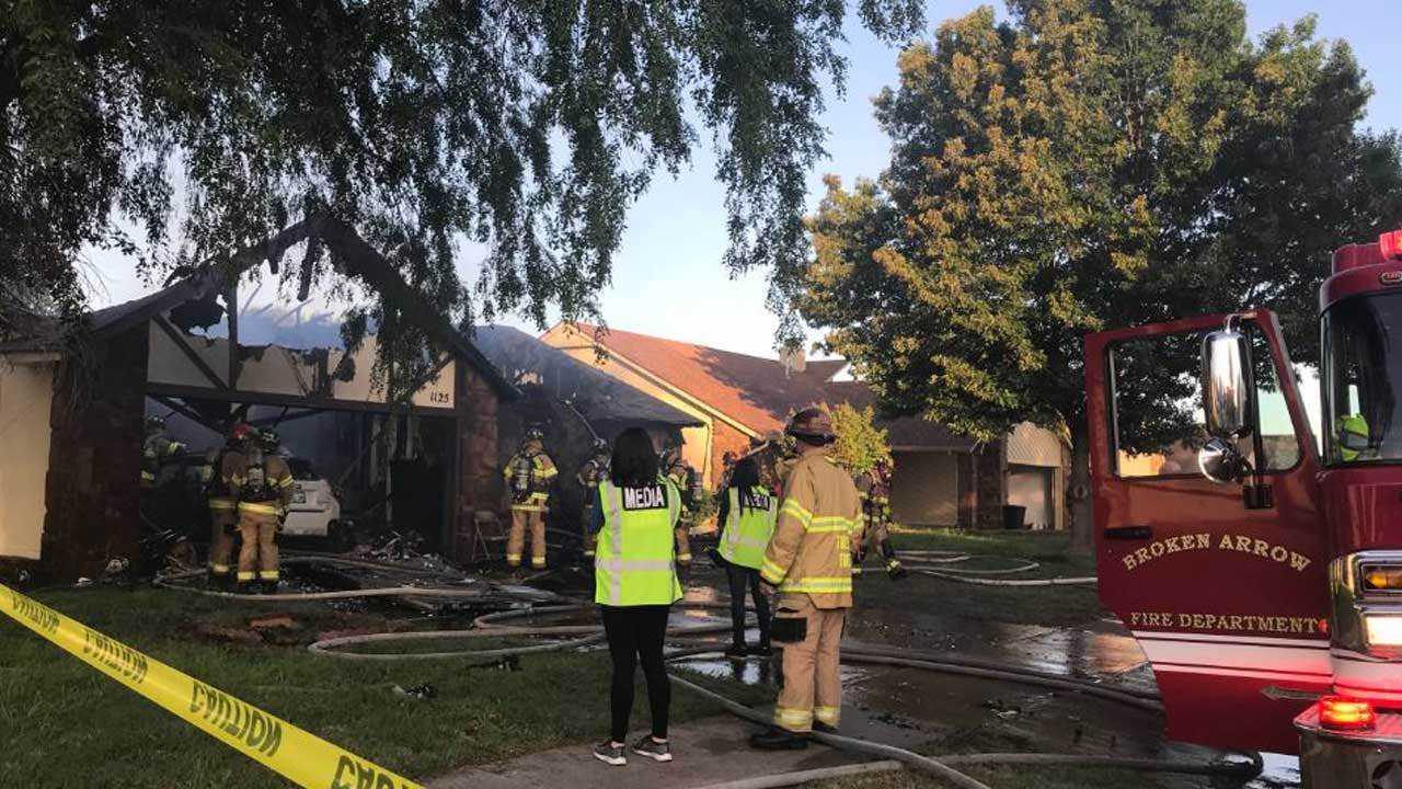 Firefighters Respond To House Fire In Broken Arrow