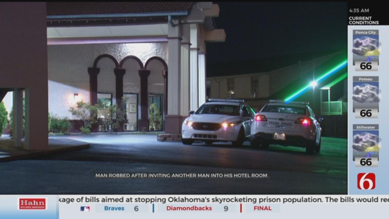 Man Robbed At Tulsa Hotel