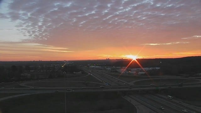 Time-Lapse Video Of Friday's Sunrise From Osage SkyCam At I-44 & 75
