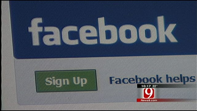 Authorities Using Facebook To Share Emergency Information