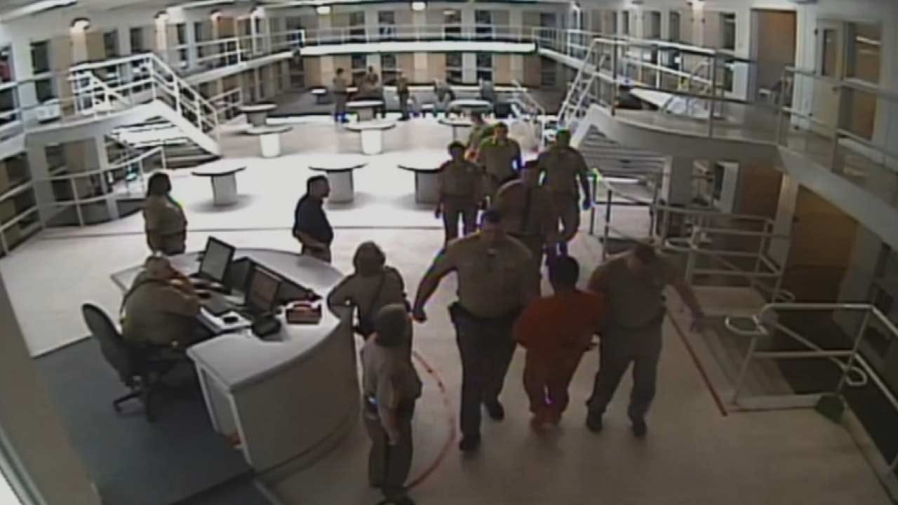WEB EXTRA: Inmate Assaults Tulsa Detention Officer 1