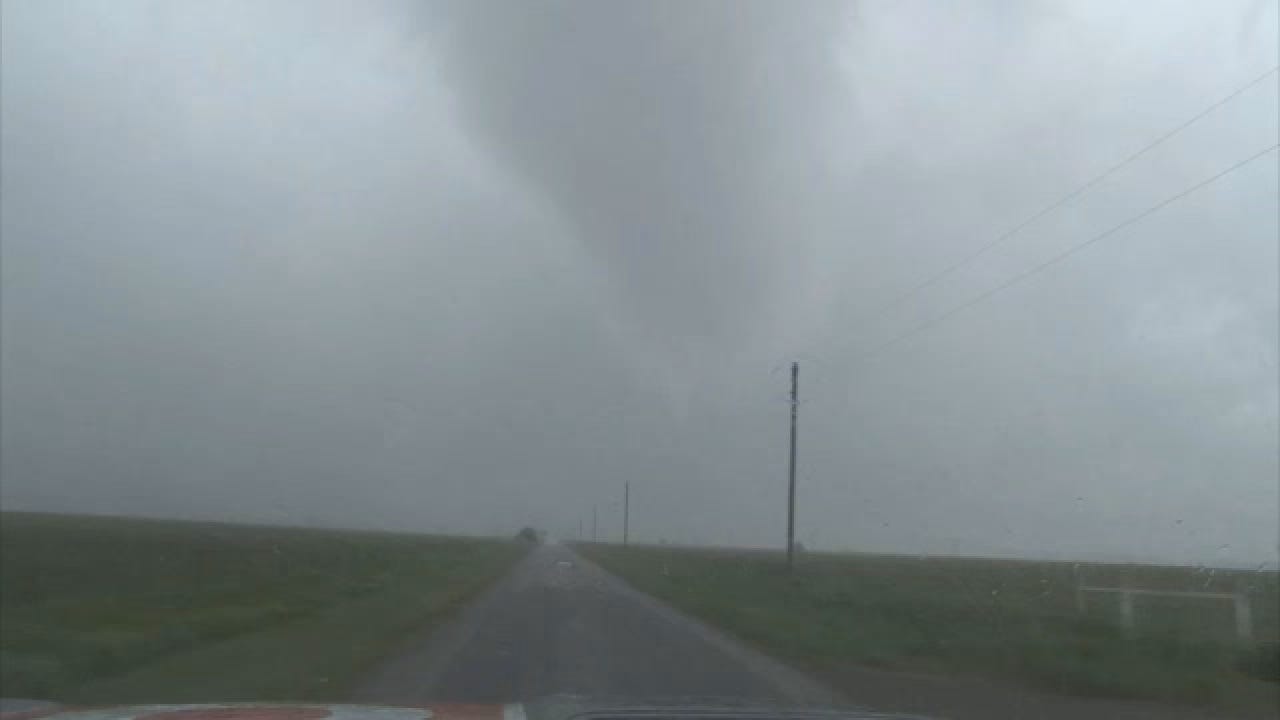 Real time Marlow Tornado.wmv