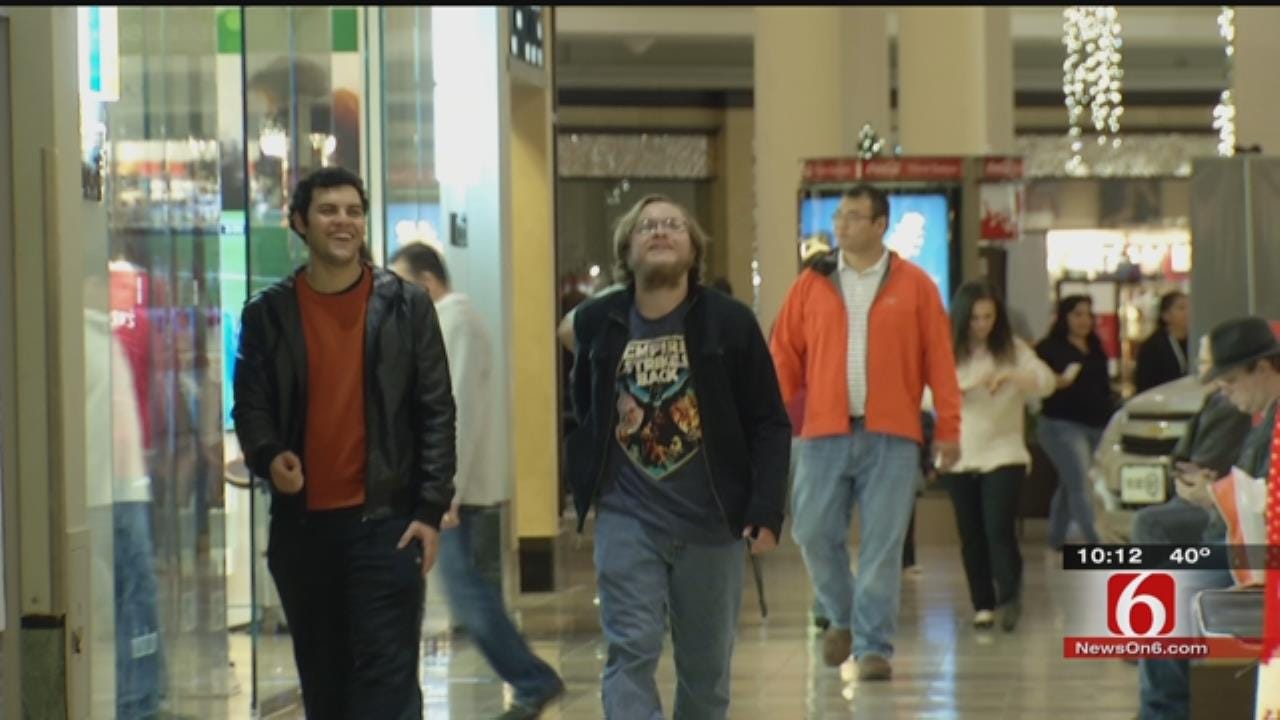 Tulsa Shoppers Line Up Early To Beat Black Friday Rush