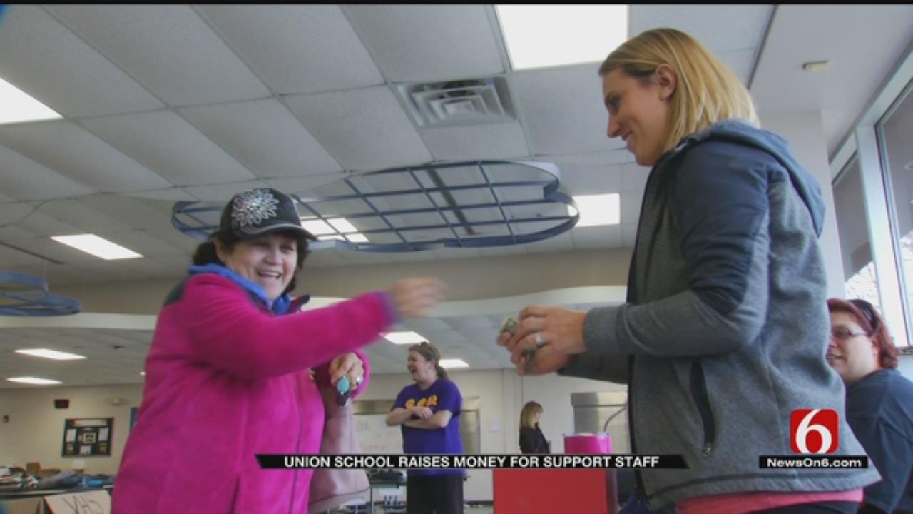 Union Elementary School Raises Money For Support Staff