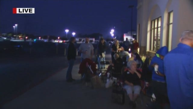 Line Forms Ahead Of GOP Candidate Dr. Ben Carson's Visit To Tulsa