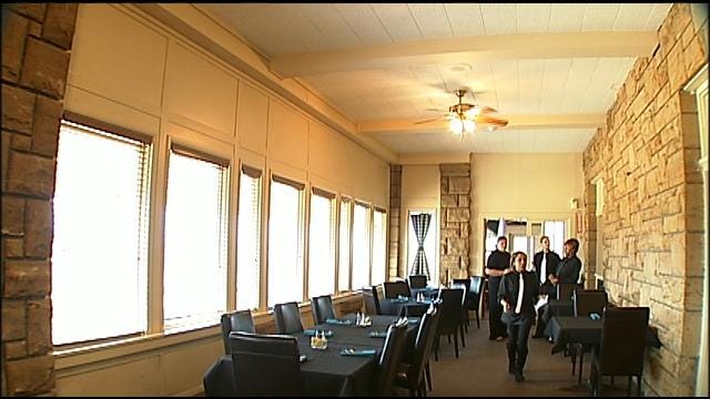 Creek Nation Opens Restaurant In Old Okmulgee Country Club Building