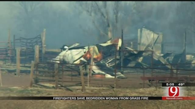 Volunteer Firefighters Save Bedridden Woman From Grass Fire
