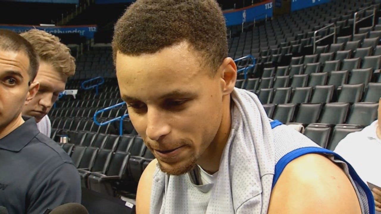 Steph Curry Talks Knee Recovery, Playing on Road Before Game 3 of WCF