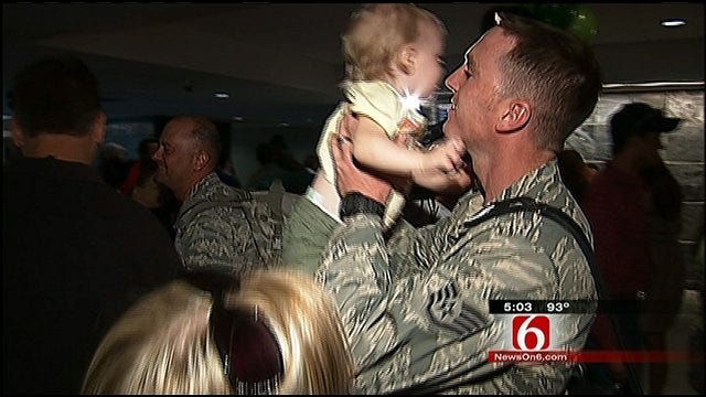 Families Celebrate Oklahoma Troops Coming Home