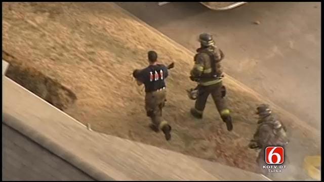 Osage Skynews 6: Tulsa Firefighters Carry Child From Burning Apartment