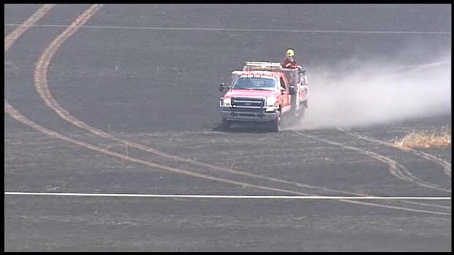 Fire Fighters Contain Grassfire At I-240 & Douglas