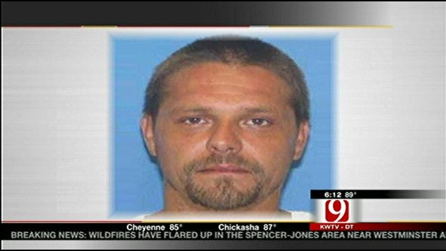Sex Offender On The Run With 14 Year Old Niece 