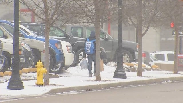 WEB EXTRA: Video Of Snow In Downtown Tulsa Monday Morning
