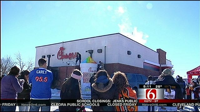 Chick-Fil-A, Josh's Sno Shack Attempt To Build World's Largest Snow Cone