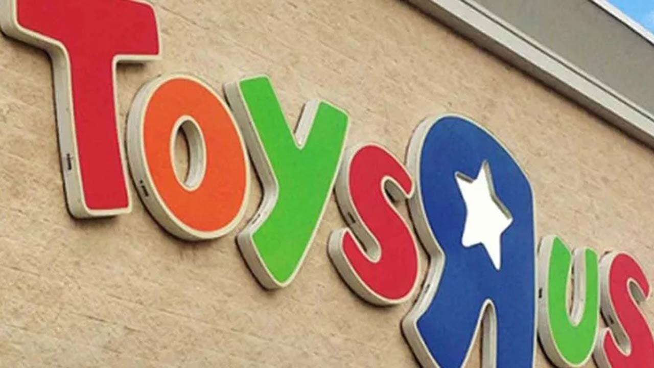 Toys R Us Launches New Website, Teams With Target