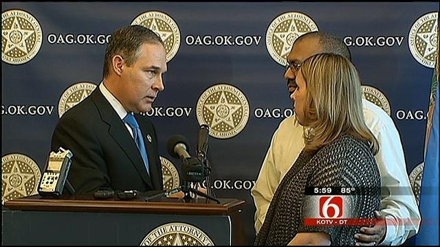 OK Attorney General Presents Tulsans With Check In Mortgage Settlement