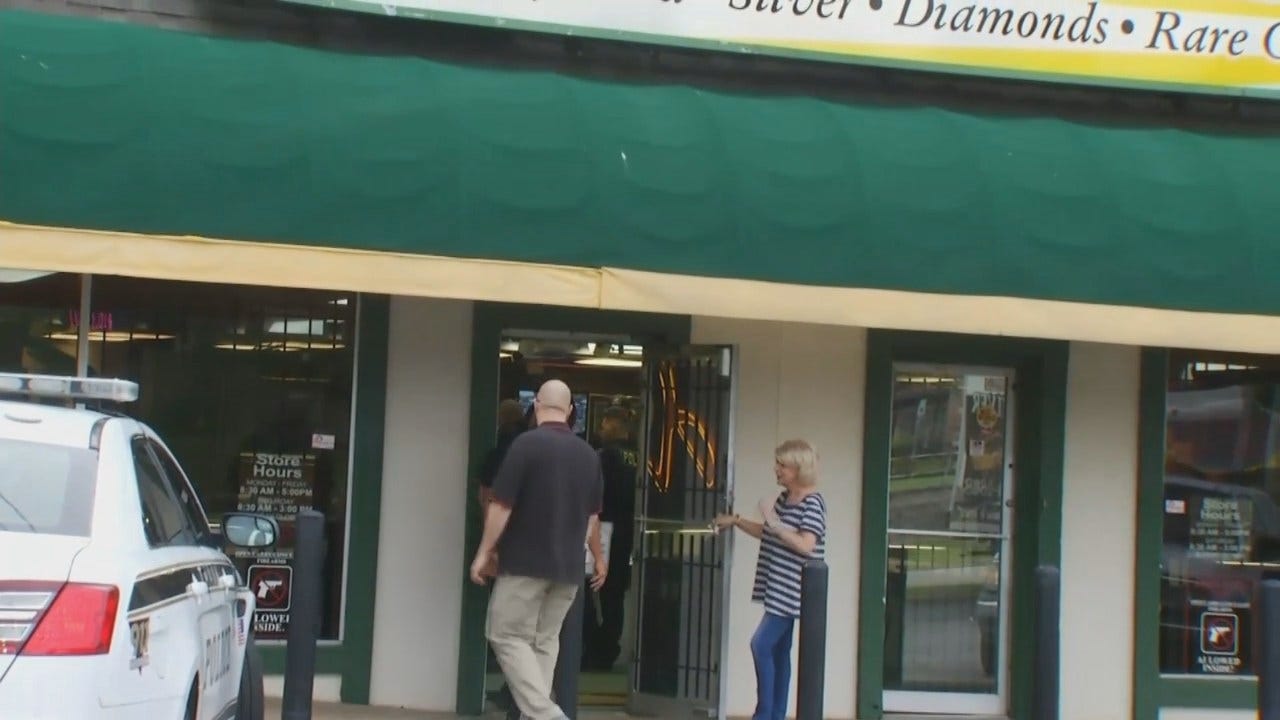 WEB EXTRA: Video From Scene Of Tulsa Business Burglary, Arrest