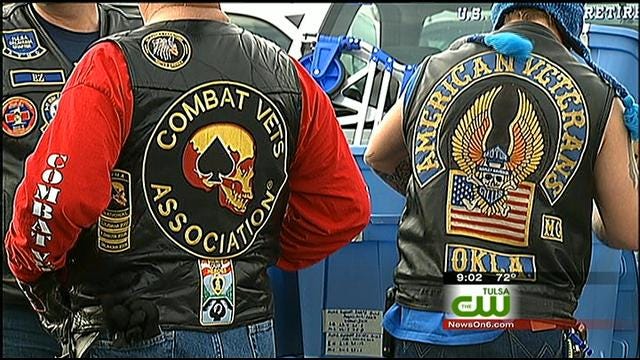 Transport Workers Union, Bikers Team Up And Spread Holiday Cheer To Military Kids