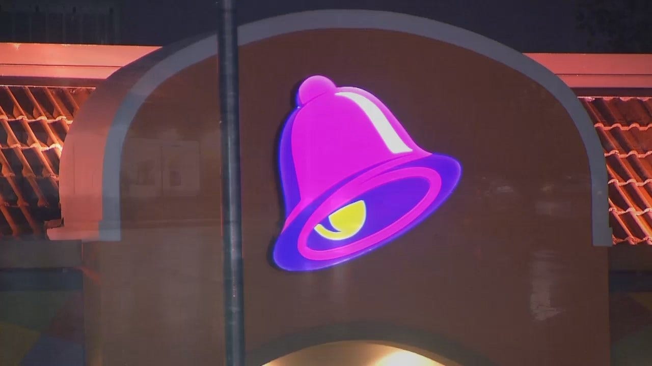 WEB EXTRA: Video From Scene Of Tulsa Taco Bell Attempted Robbery