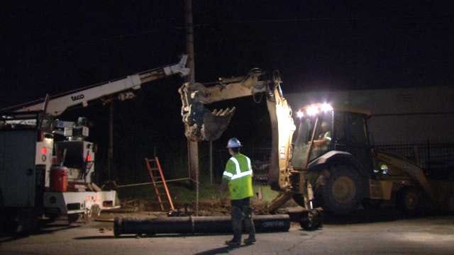 WEB EXTRA: Video Of City Of Tulsa Water Department Workers Repairing Break On 11th Street