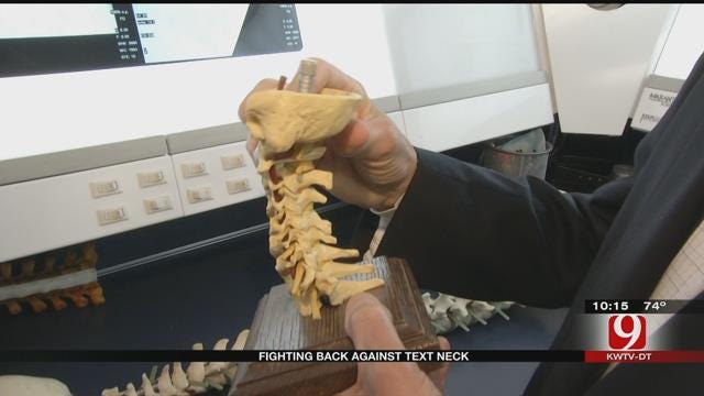 'Text Neck' Could Cause Chronic Spinal Problems