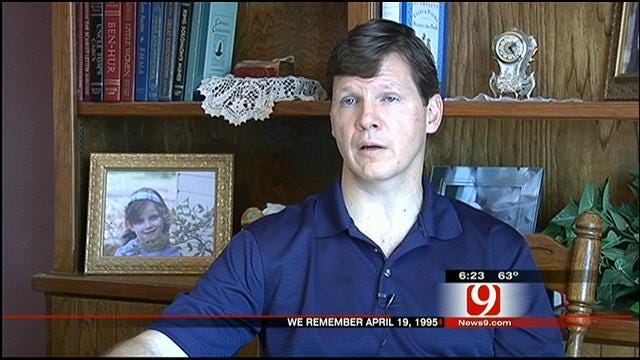 Police Officer Returns To OKC Bombing Site After 18 Years