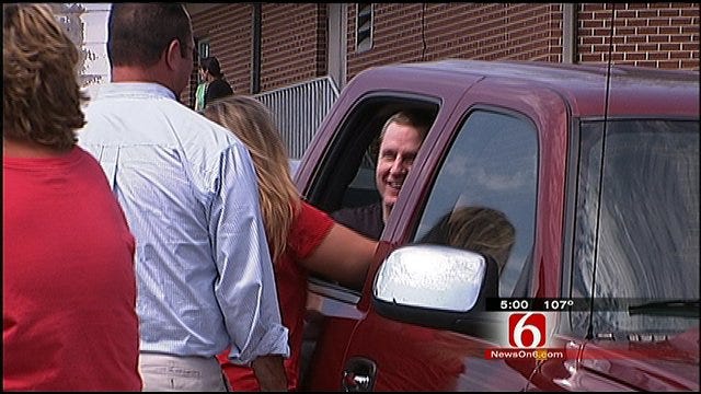 Tulsa Officer Bill Yelton Released From Jail After Acquittal