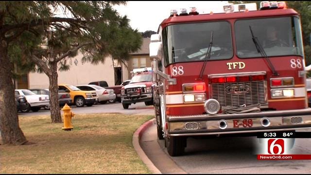 Tulsa Apartment Dwellers Crawl Out Second Story Window During Fire