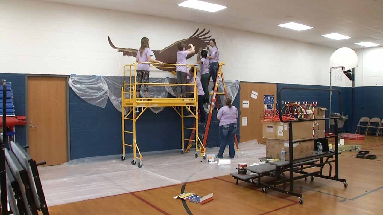 Future Educators Volunteer To Improve Tulsa Elementary School