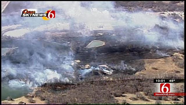 Coweta Grass Fire Destroys Some Structures As 700 Acres Burn