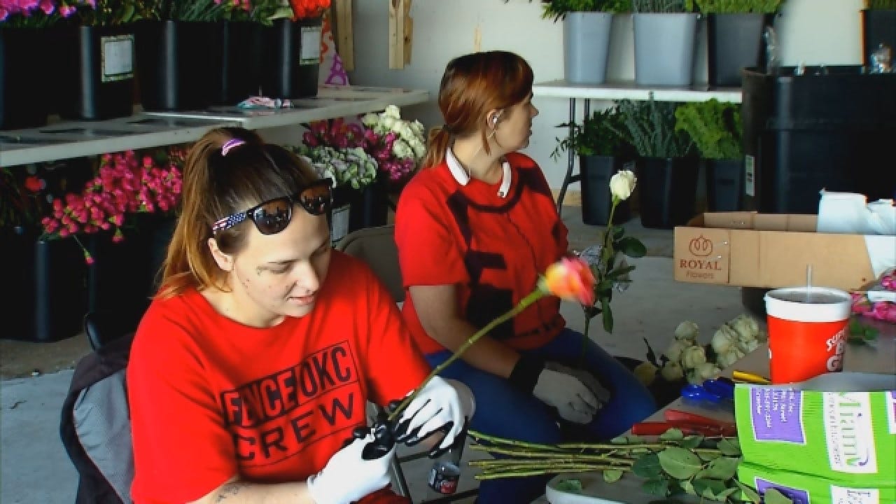 Curbside Chronicle Selling Flower Bouquets To Help Combat Homelessness In OKC