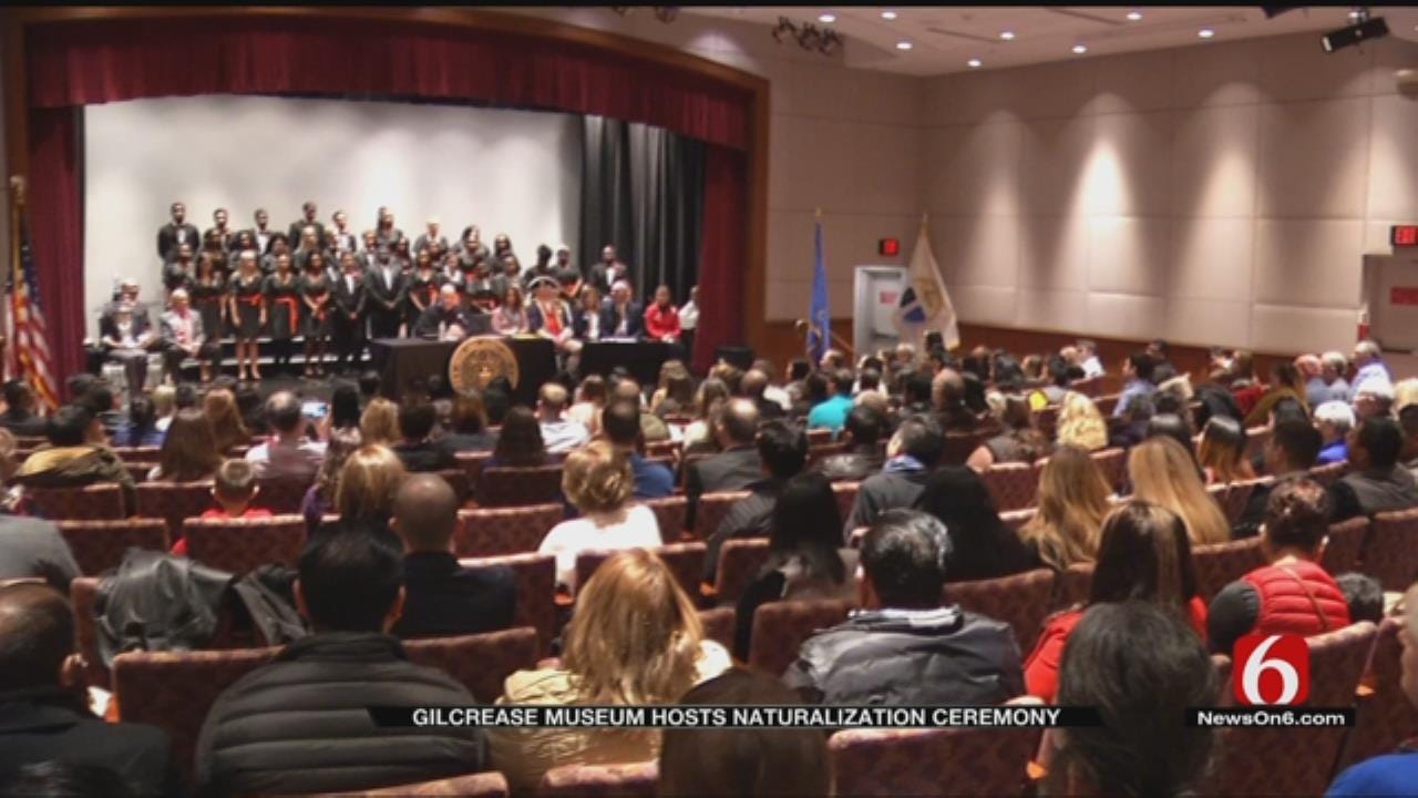 Gilcrease Museum Hosts Naturalization Ceremony