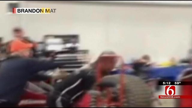 Two Racers Throw Punches Final Night Of Tulsa Chili Bowl
