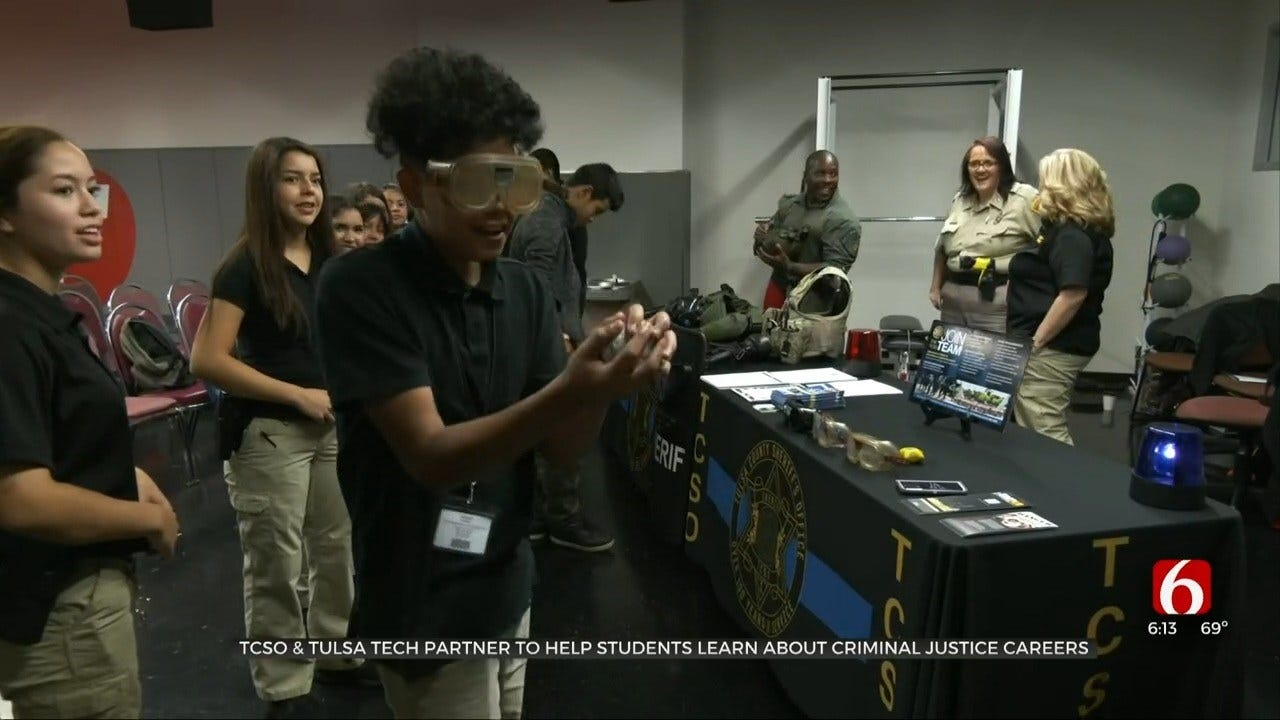 Tulsa Co. Sheriff's Office Teaches Tulsa Tech Students About Criminal Justice