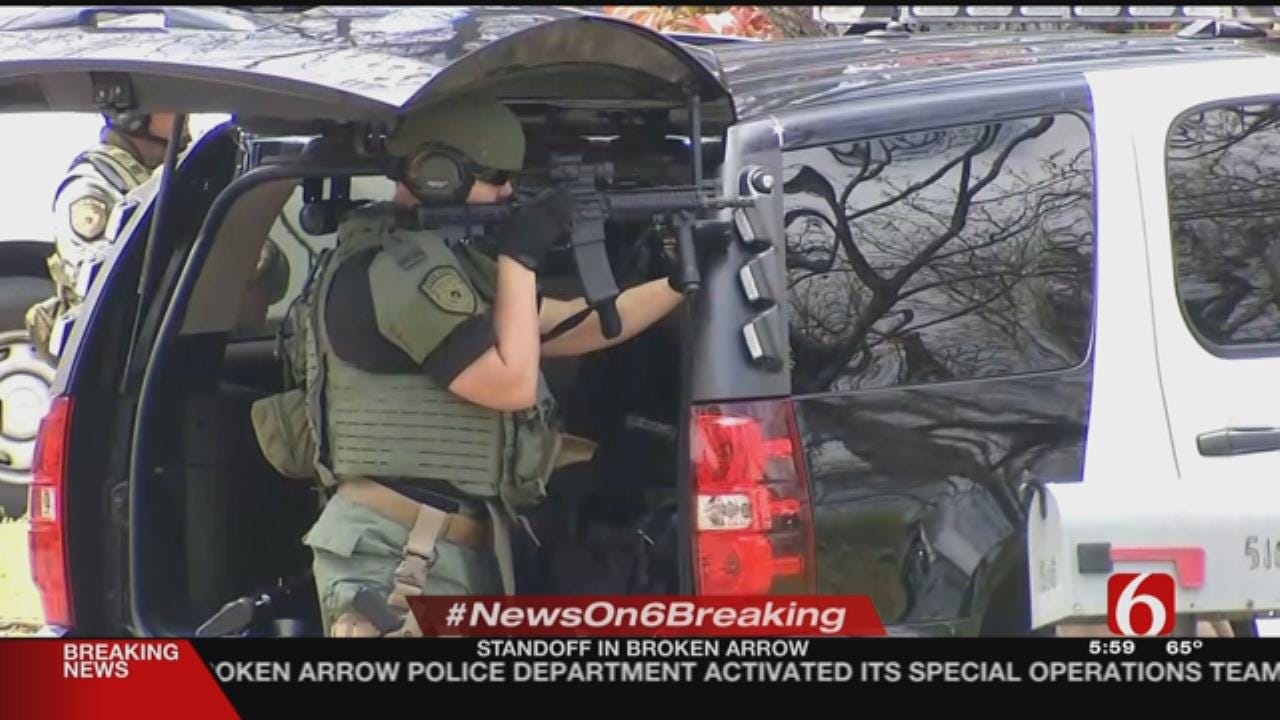 Broken Arrow Police In Standoff With Kidnapping Suspect