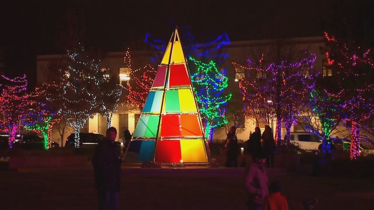 Tulsa's Guthrie Green Lights Up For Christmas