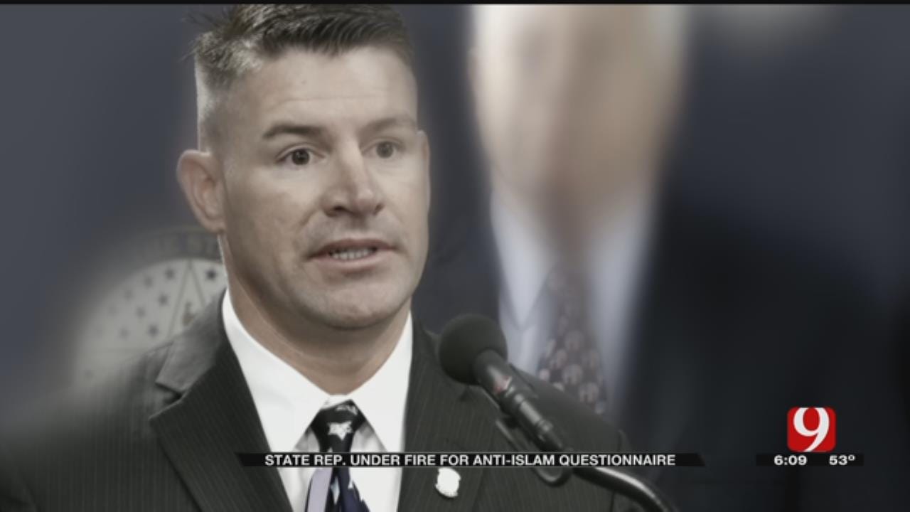 State Rep. Passes Out Questionnaires Before Allowing Muslim Constituents Entry Into Office