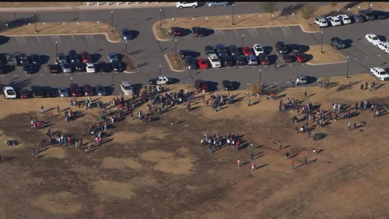 WEB EXTRA: Bob Mills SkyNews 9 Flies Over Evacuation At Southmoore High School