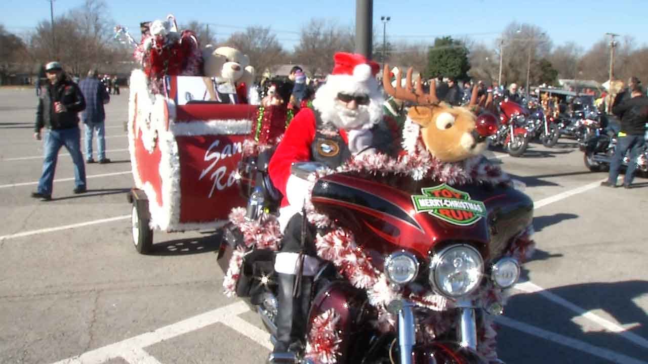 Bikers Donate Thousands Of Toys For Green Country Children