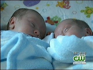 Broken Arrow Parents Of Twins Share Story Of Hope