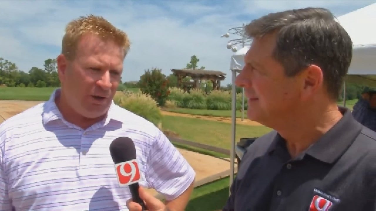 Catching Up With OU D-Coordinator Mike Stoops